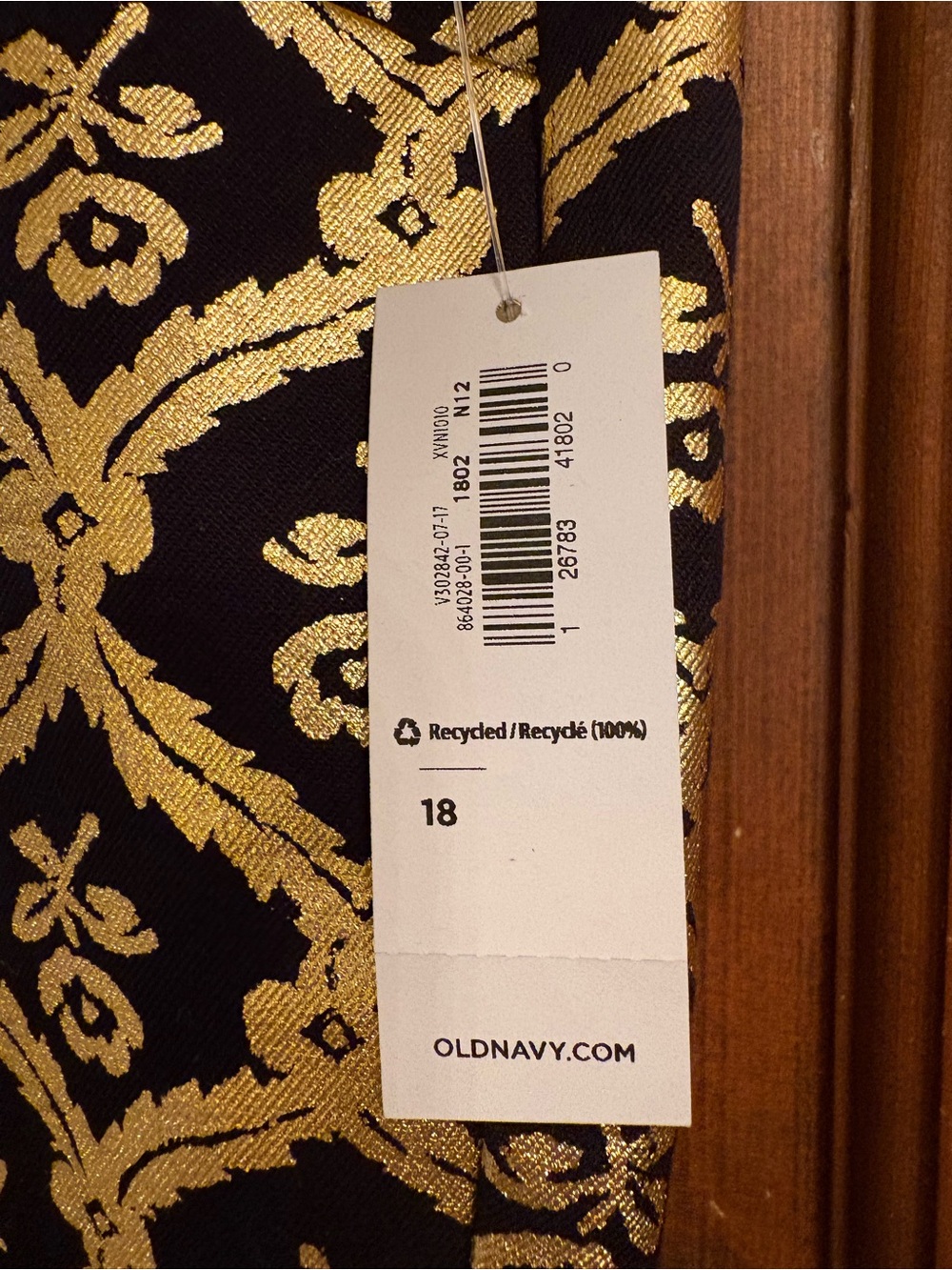 Two pair of new with tags size 18 pants, Old Navy and express skinny leg - Picture 4 of 12